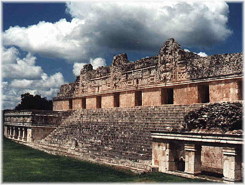 Nonnenviereck Westseite (Uxmal)